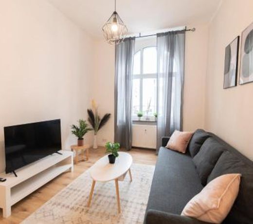 DWELLSTAY - Premium Wohnung I 95qm I 3 Schlafzimmer I großes Bad I Küche I Wohnzimmer I TV