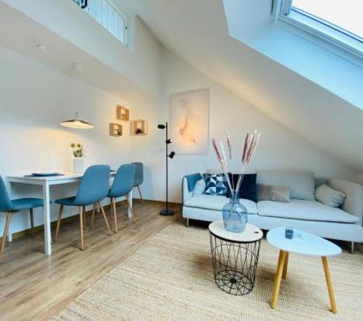 BEECH APARTMENT: MAISONETTE + FREE PARKING + NETFLIX