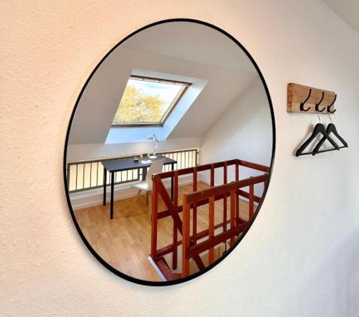 BEECH APARTMENT: MAISONETTE + FREE PARKING + NETFLIX