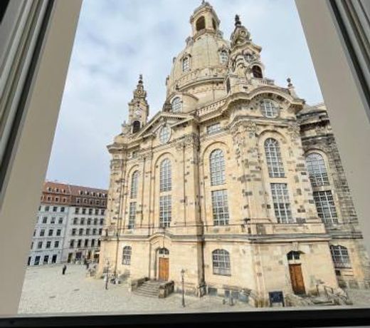 Modernes Apartment mit Blick zur Frauenkirche