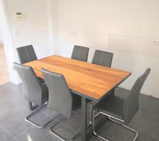 Spacious 6 Room Flat *Balcony & Terrace*