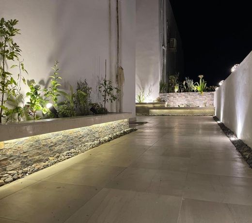 La Casa Guest House