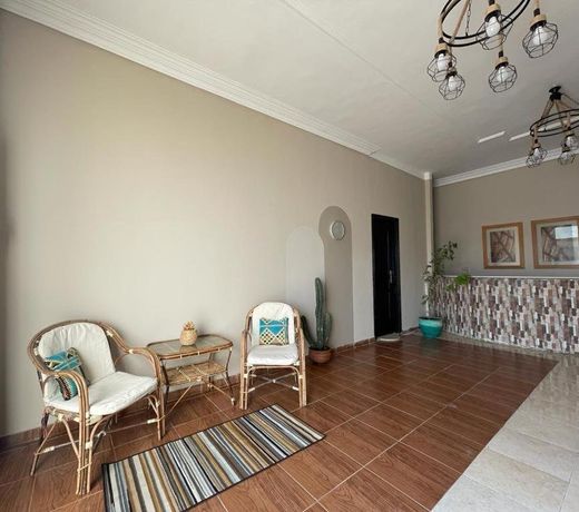La Casa Guest House