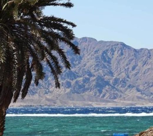 Zarnouk beach house