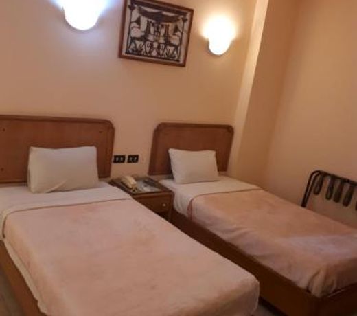 New Pola Hotel