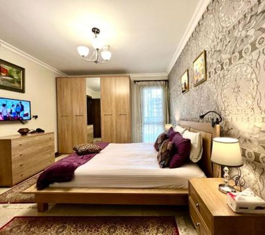 Luxury hotel apartment with pools in front AUC