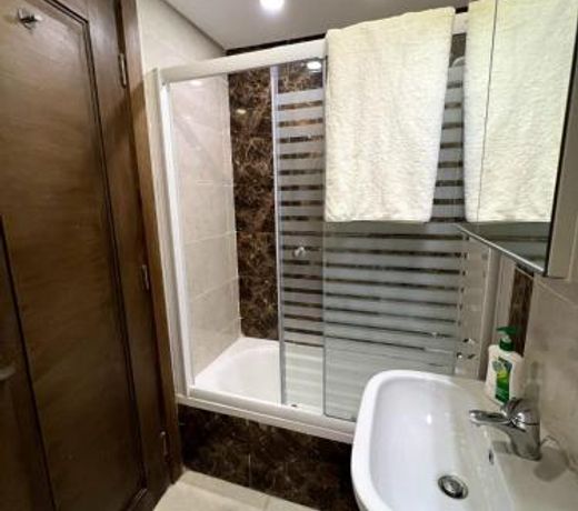 Luxury hotel apartment with pools in front AUC