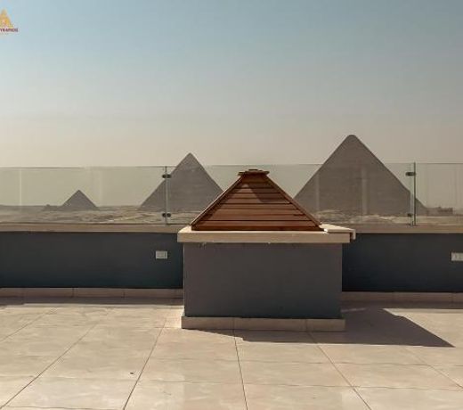 Full Pyramids view Suites with Private Roof spot