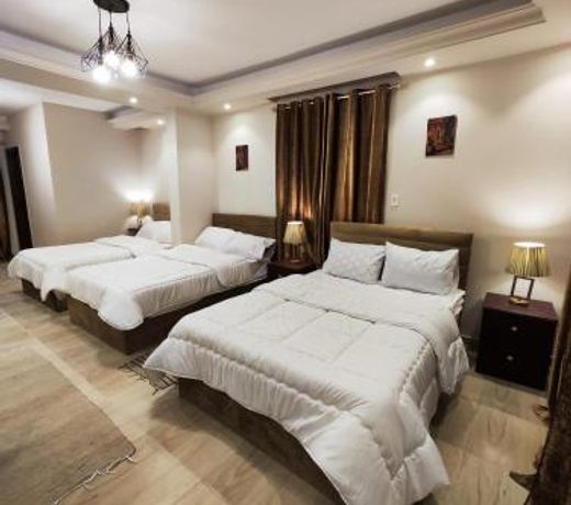 Hur Pyramids Inn