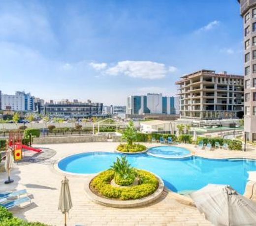 Elegant Hospitality - New Cairo with Pool Across AUC
