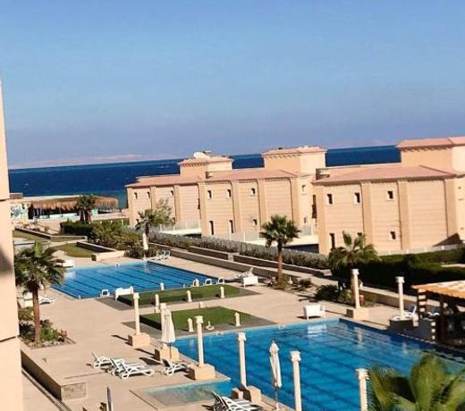 Hurghada apartment- private beach Selena bay resort