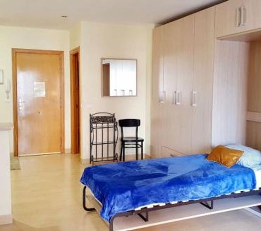 Lovely studio in centre of Torre, near the beach