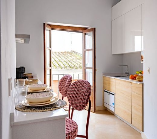 Angeles 6- Giralda Luxury by Valcambre