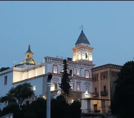 CASA BLANCA-Parking gratis