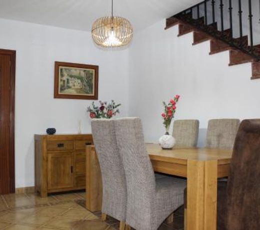 Casa Esmeralda by CasaTuristica