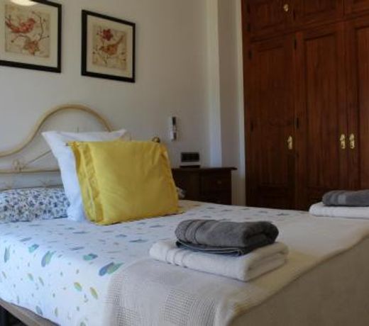 Casa Esmeralda by CasaTuristica