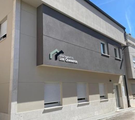 APARTAMENTOS LOS QUESEROS