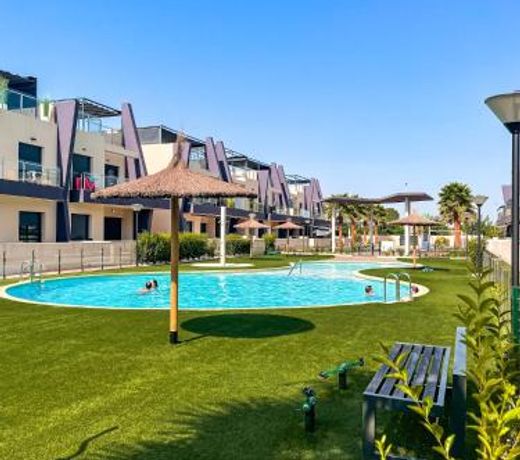 Royal Beach 607