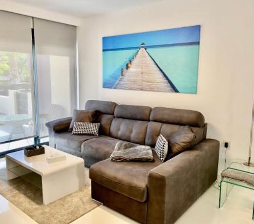 Royal Beach 607