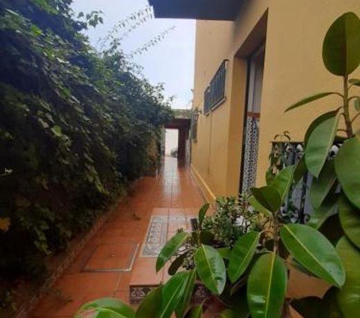 Gibraltar Views Guest House