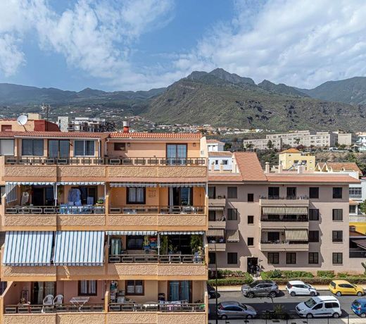 Elegant Candelaria apartment with ocean views