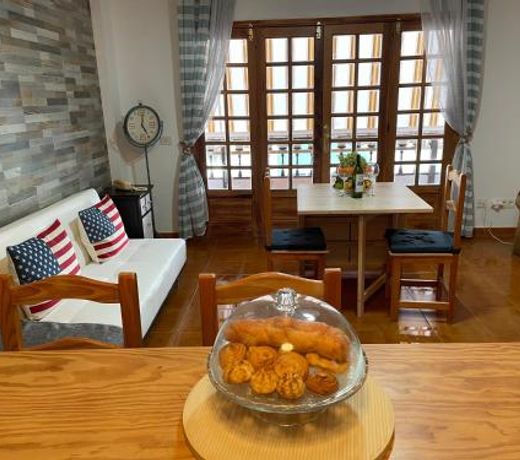 candelaria vacaciones centro, playa 20 metros, in center holidays beach at 20 meters