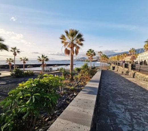 Home2Book Design Sea Views Caletillas, Pool