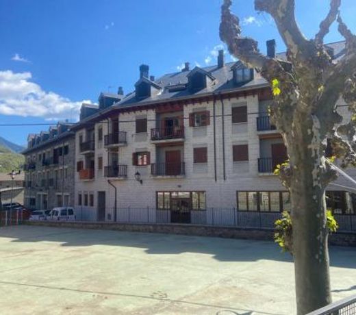 APARTAMENTO TURIETO (BROTO-ORDESA)