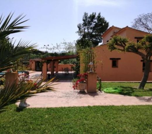 Villa Parra