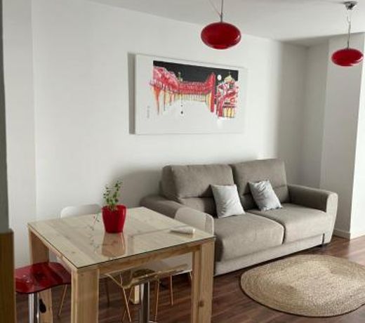 Centrico apartamento con garaje en casco antiguo