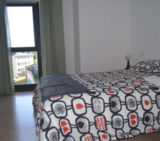 Precioso apartamento con garaje en Ares.