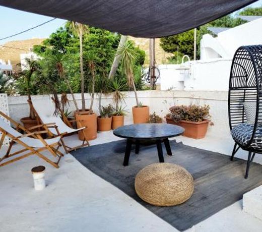 Casa Nomad es su hogar magico en Agua Amarga