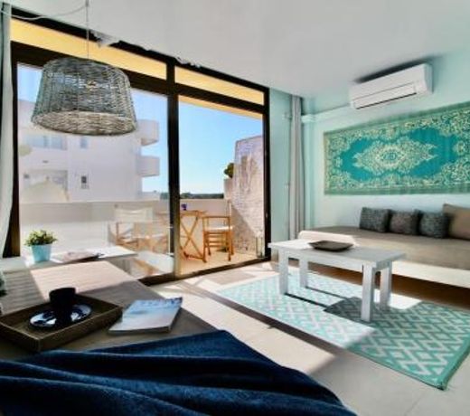 Agradable apartamento con terraza en Formentera
