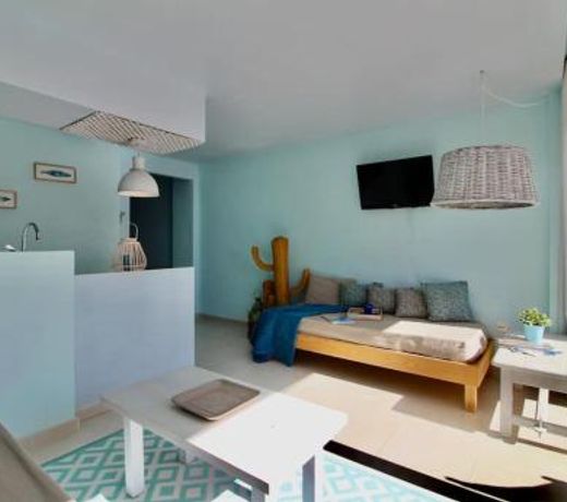 Agradable apartamento con terraza en Formentera
