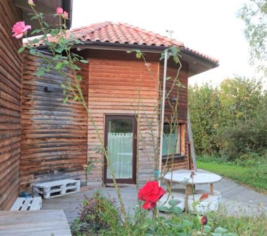 Artizar Gunea yurta con jardÃ­n