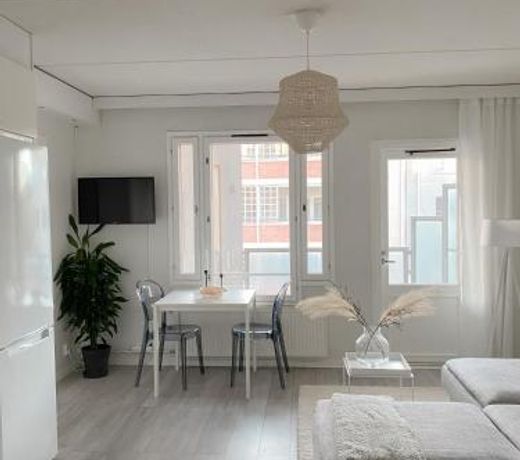Modern one bedroom Apartment with Sauna near Airport