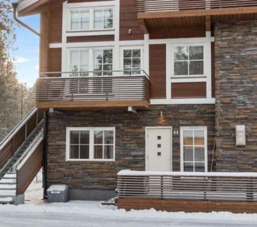 Holiday Home Golfväylä 3h by Interhome