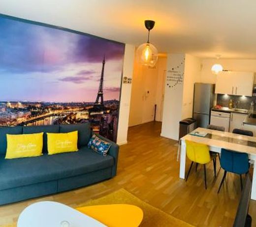Apartment Five Stars Private Parking 25 MN to Paris