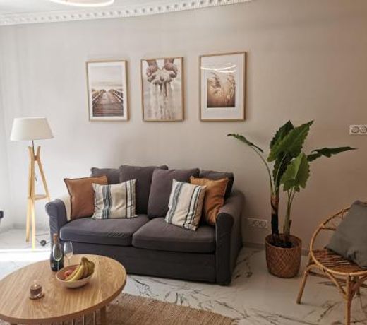 Proche mer, vieille ville. Luxueux appartement