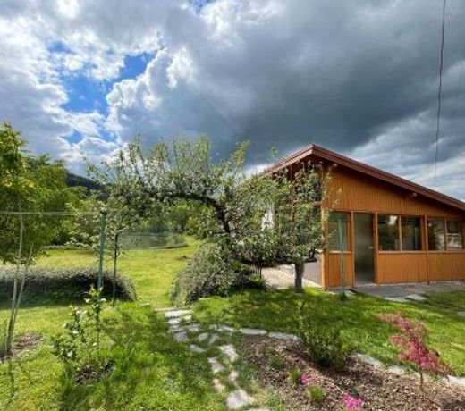 Le pavillon de l'etang
