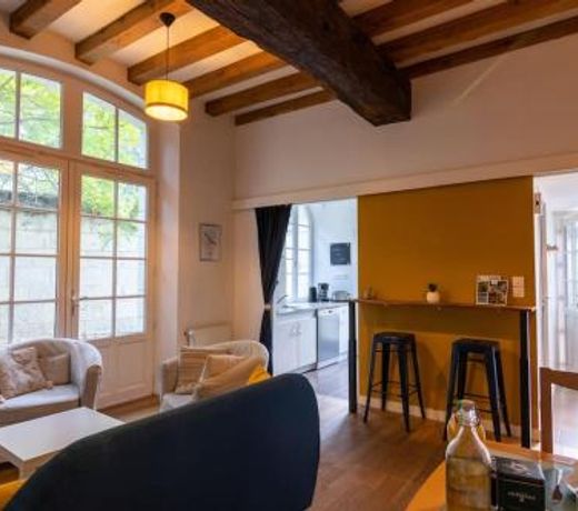 Maison au pied du ChÃ¢teau-Cour-Proche Centre Ville
