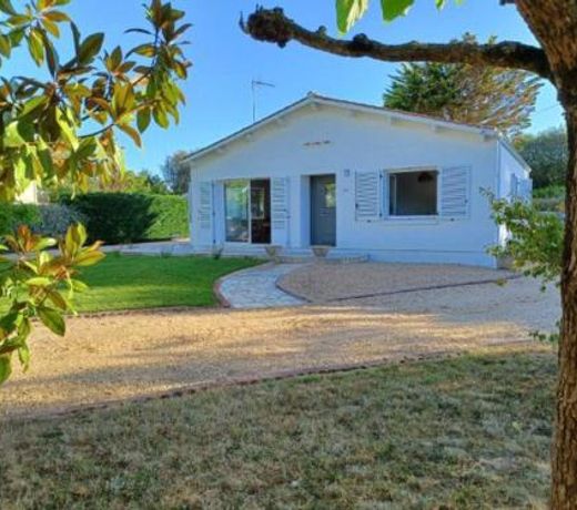 Maison Vendeenne Jardins Clos Parking prive Wifi