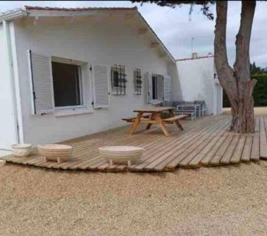 Maison Vendeenne Jardins Clos Parking prive Wifi