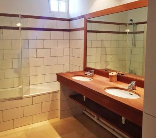 Bel appartement dans magnifique propriete d'Anjou