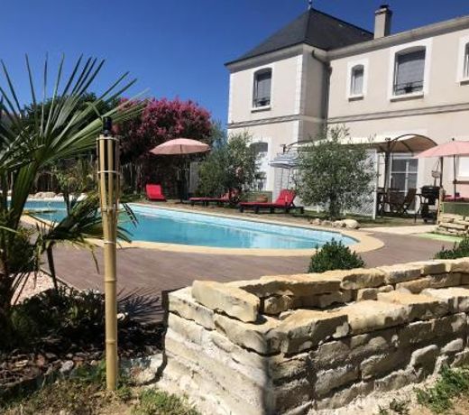 Villa de 6 chambres avec piscine privee jardin clos et wifi a Saint Cyr sur Loire