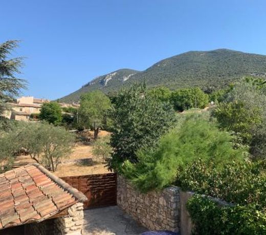 Les Moineaux