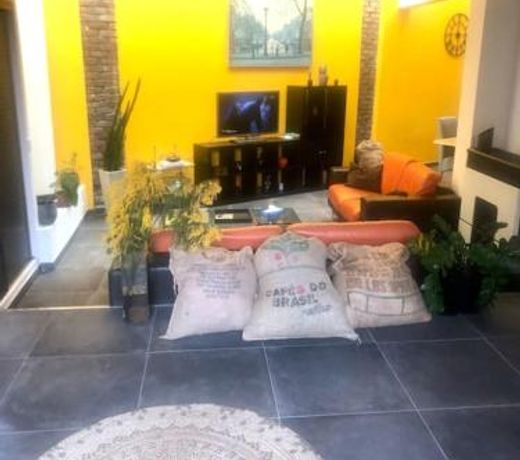 Loft atypique 192m2, terrasse, aux portes de Lille