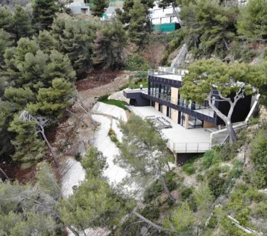 very private villa Best