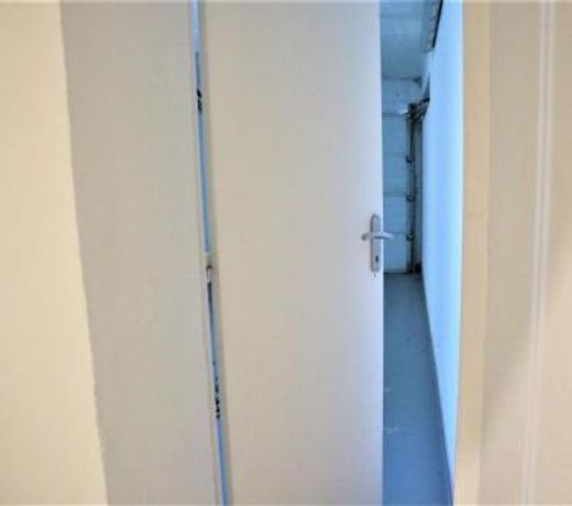 5 mn Zenith Grande Halle Auvergne,pied de Gergovie,Garage,Netflix