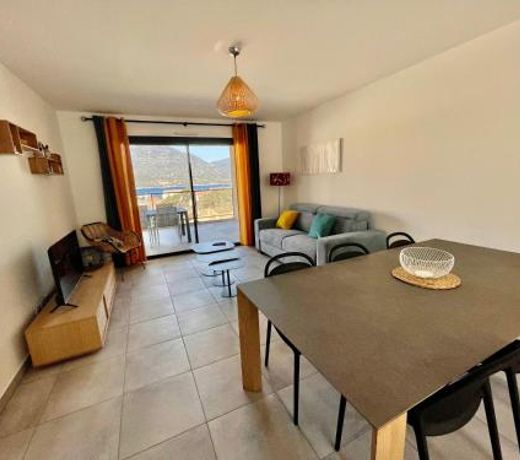 APPART-NEUF-VUE MER- 6 PERS